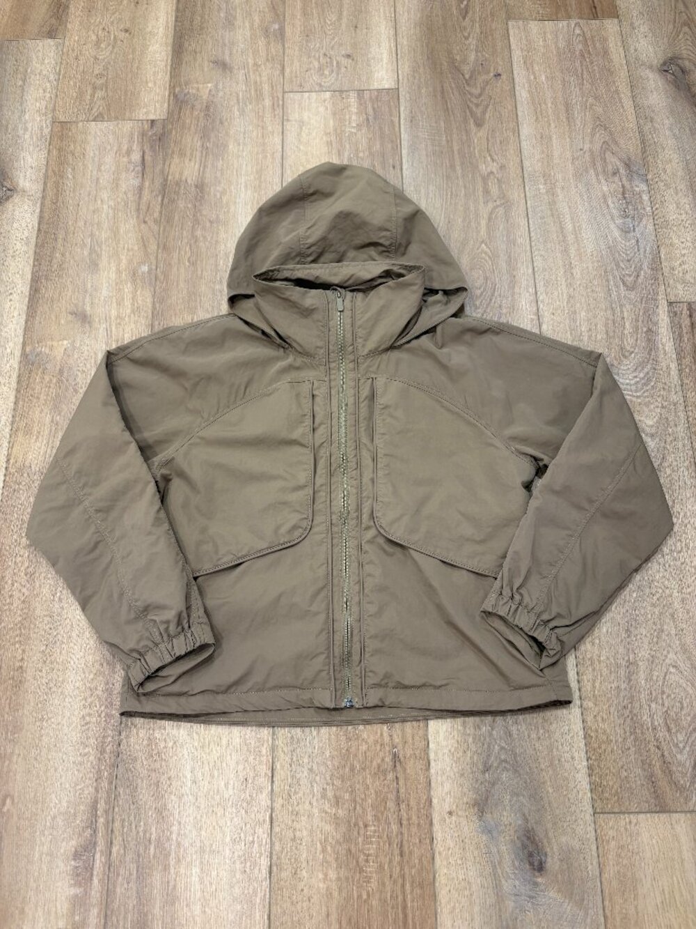 🌟 LULULEMON 🌟ALWAYS EFFORTLESS HOODED FUNNEL NECK JACKET GREEN SZ 10